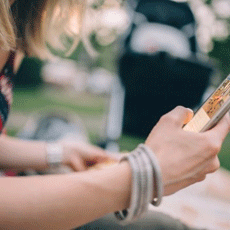 girl-925284_1280-230x230-1